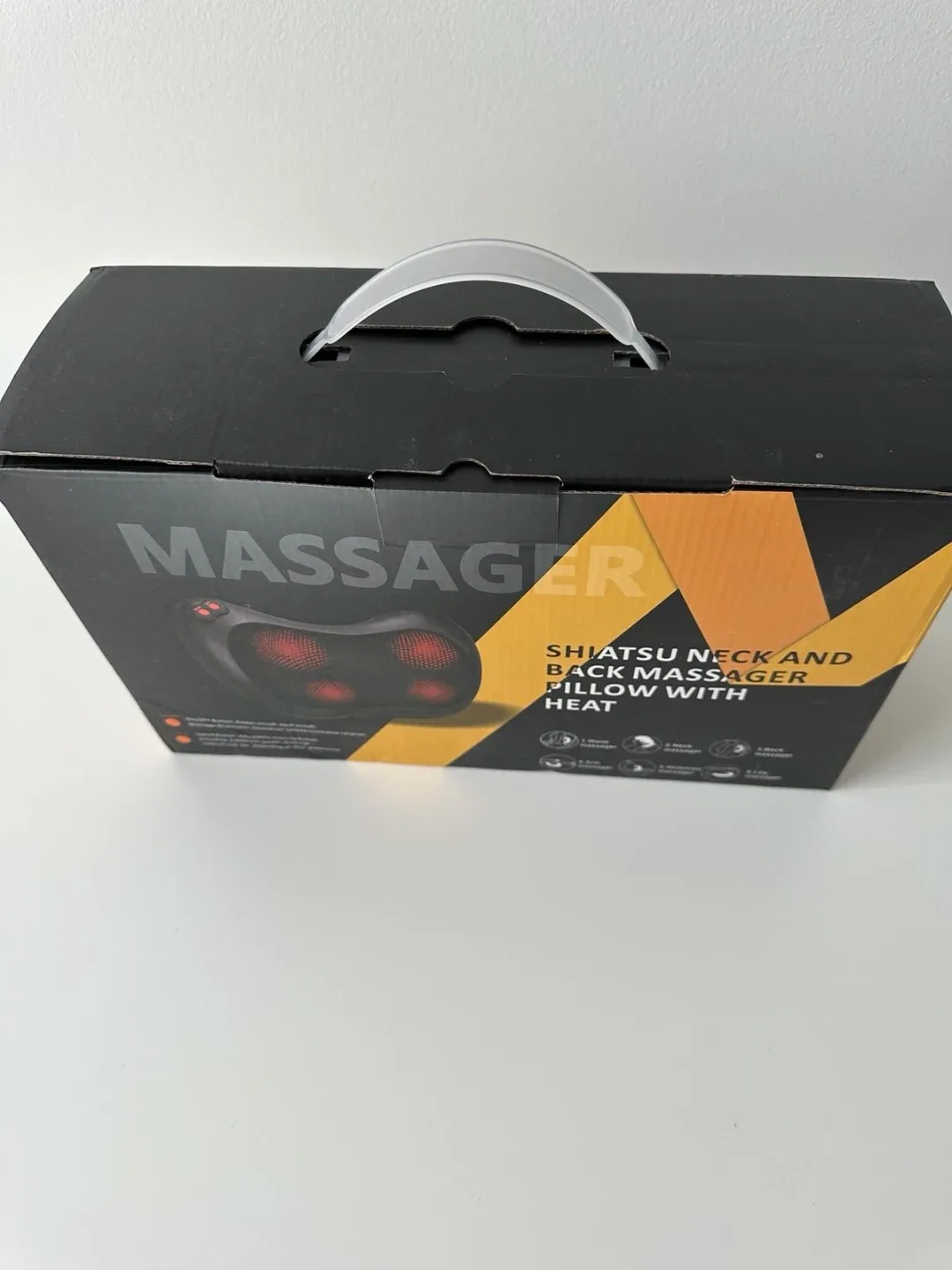 Shiatsu Neck & Back Massager Pillow with Heat image indicator(4)