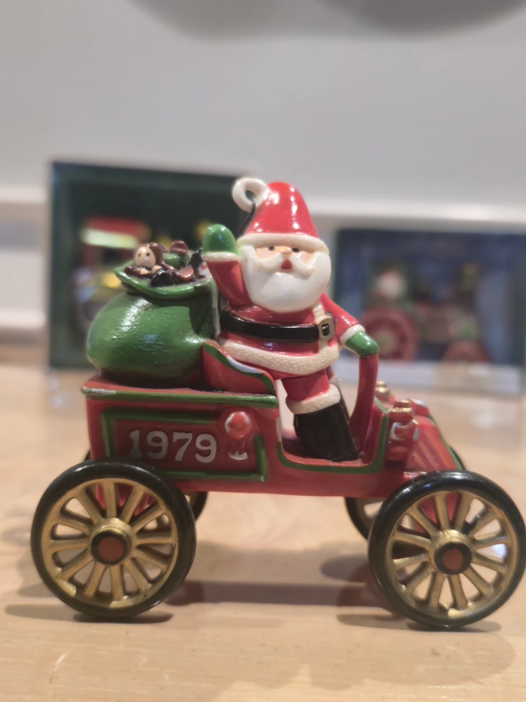 Hallmark-Here Comes Santa's Collection Ornaments - photo 3