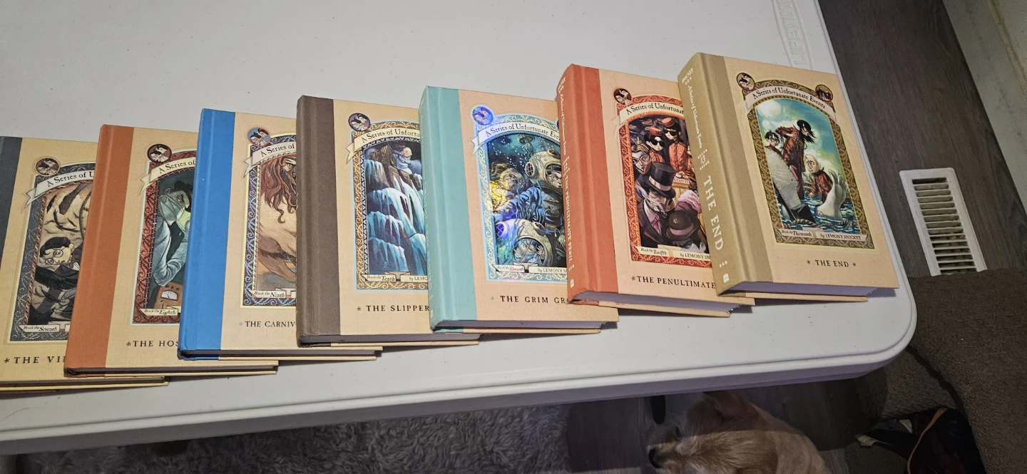 A Series of Unfortunate Events - Hardcover Books 1-13 - photo 3