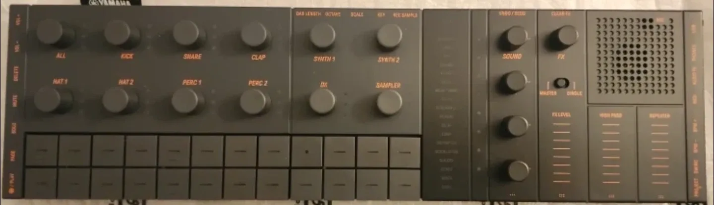 Yamaha SEQTRAK - Barely used - Black image indicator(5)