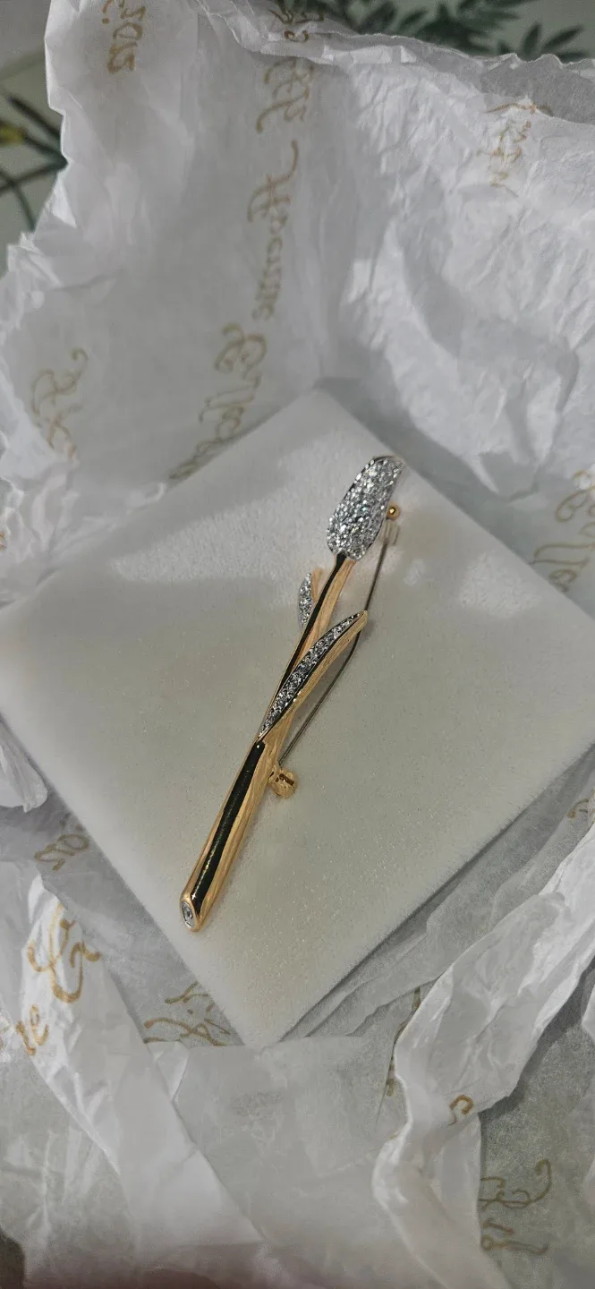 Fifth Avenue Collection Brooch