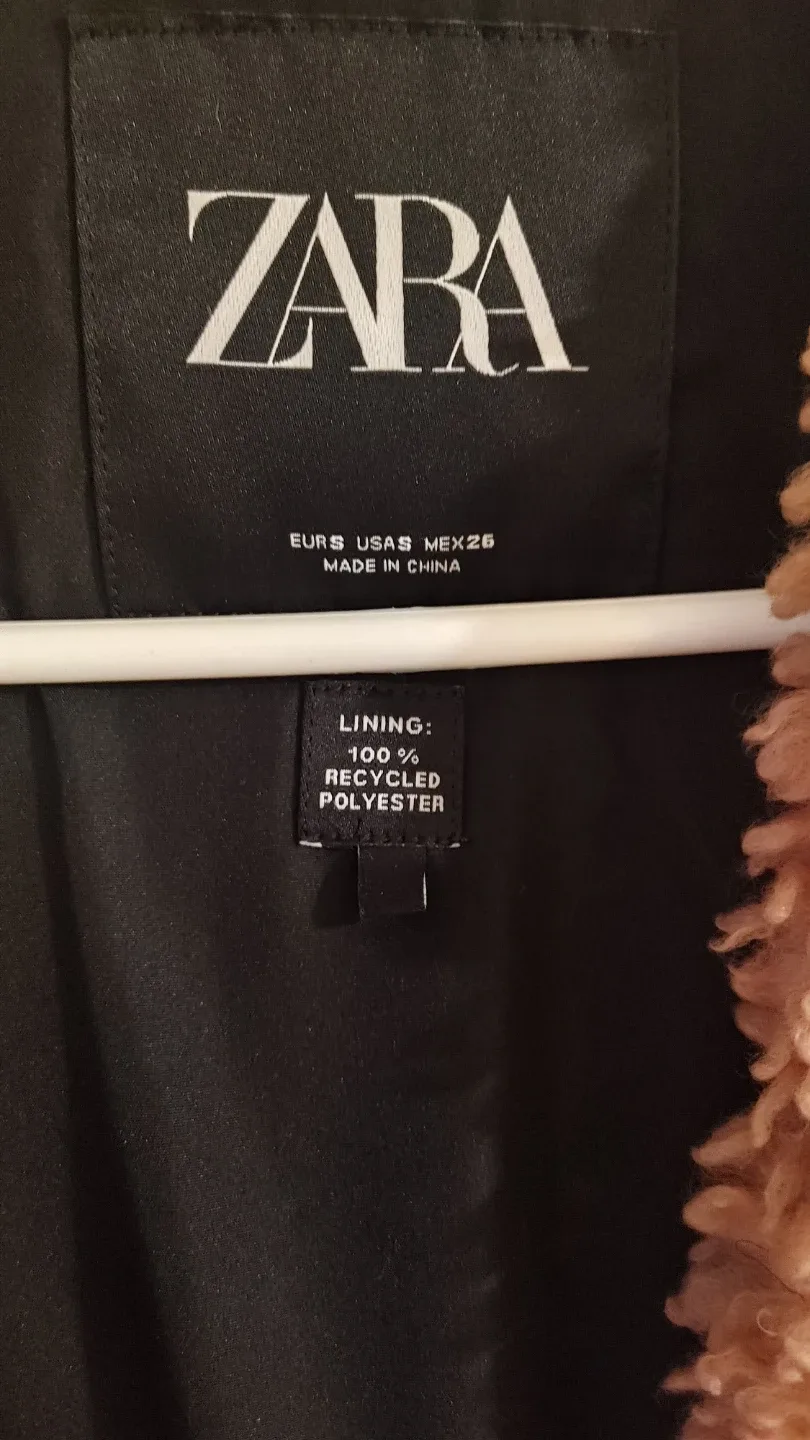 Zara Teddy Coat - Size S image indicator(2)