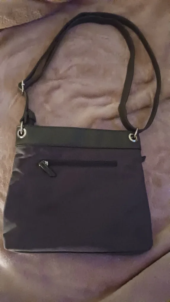 Roots 73 Black Purse/Bag image indicator(2)