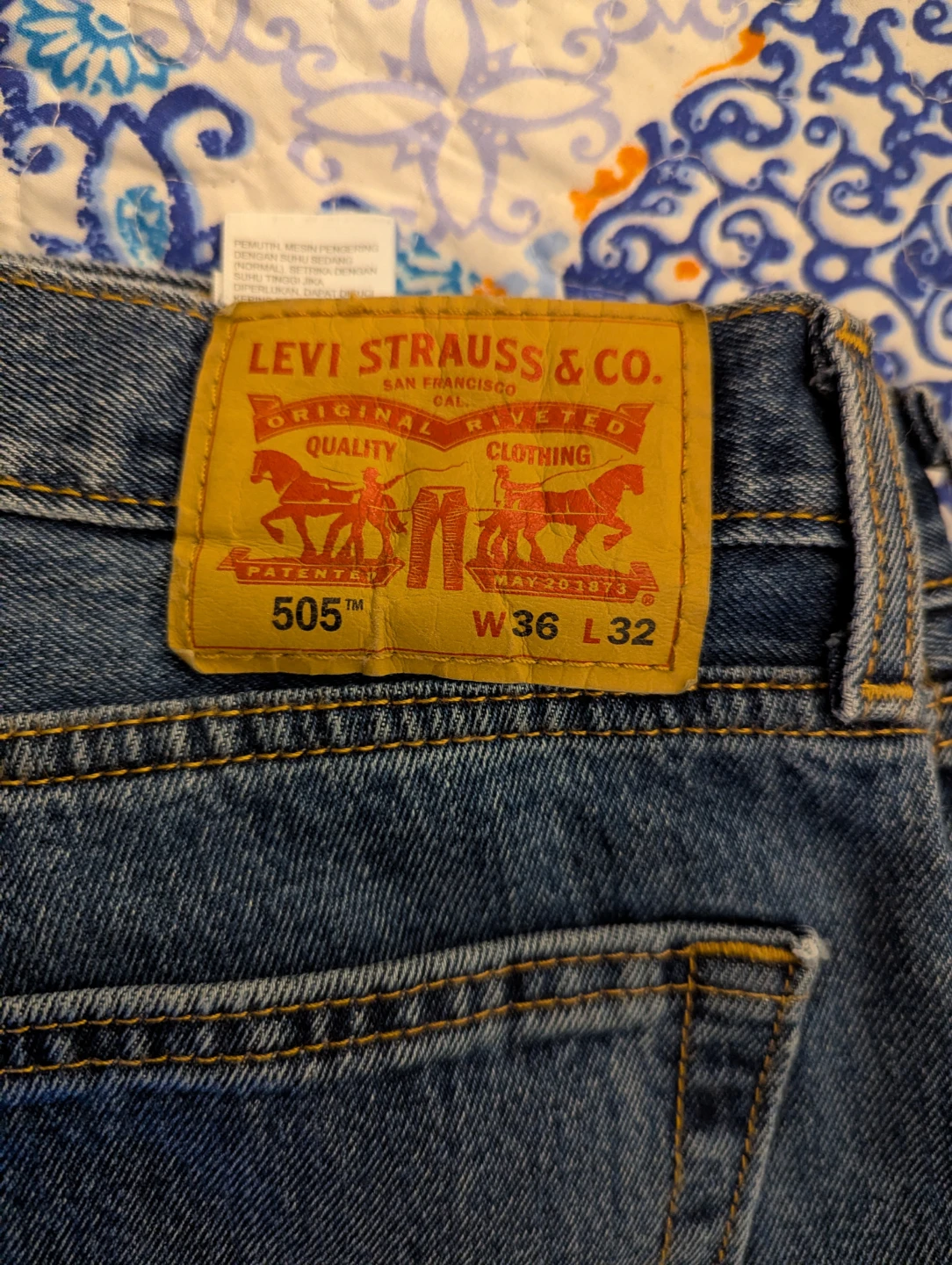 Classic Levi 505 Blue Jeans - photo 2