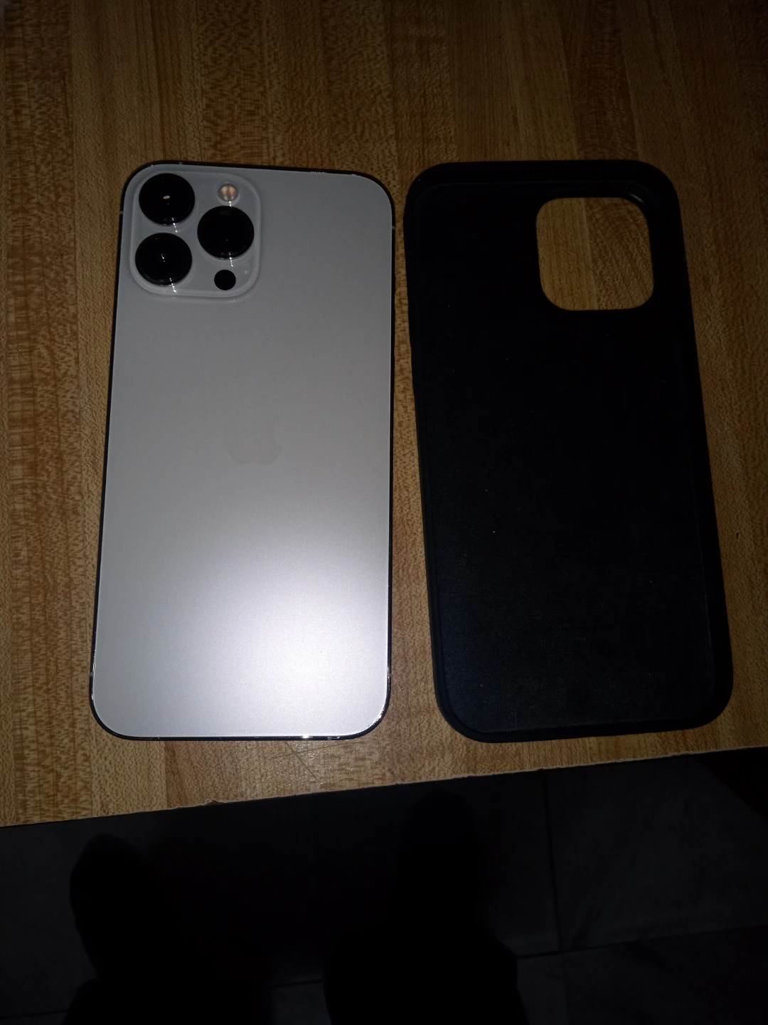 iPhone 13 Pro Max Pearl White Silver with Case - photo 3
