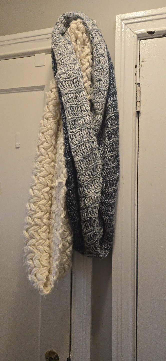 #gifting 🎁 2 Eternity knitted scarfs
