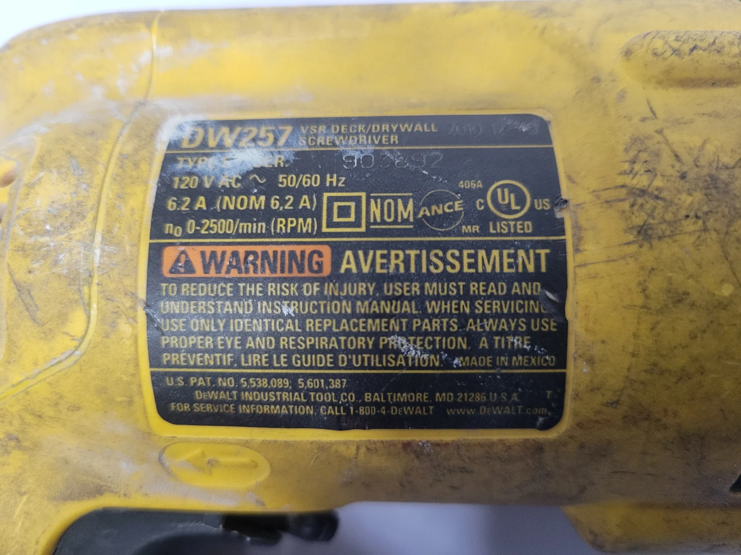 DeWALT DW257 VSR Deck/Drywall Screwdriver - photo 3