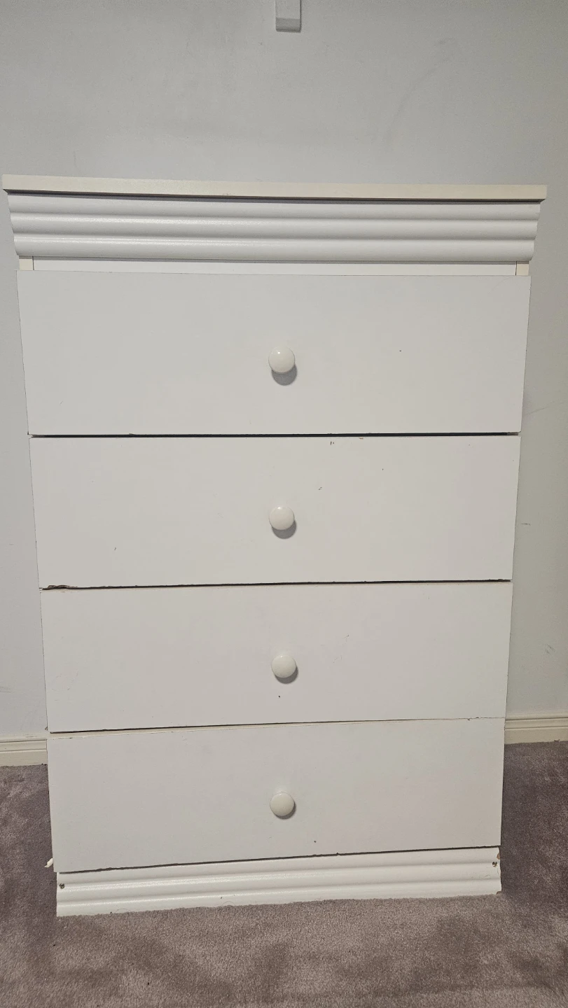 White 4-Drawer Dresser