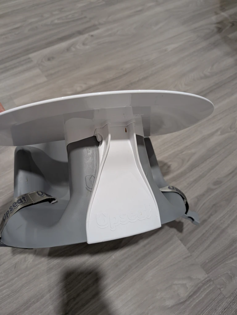 Upseat Baby Seat with Tray - photo 2