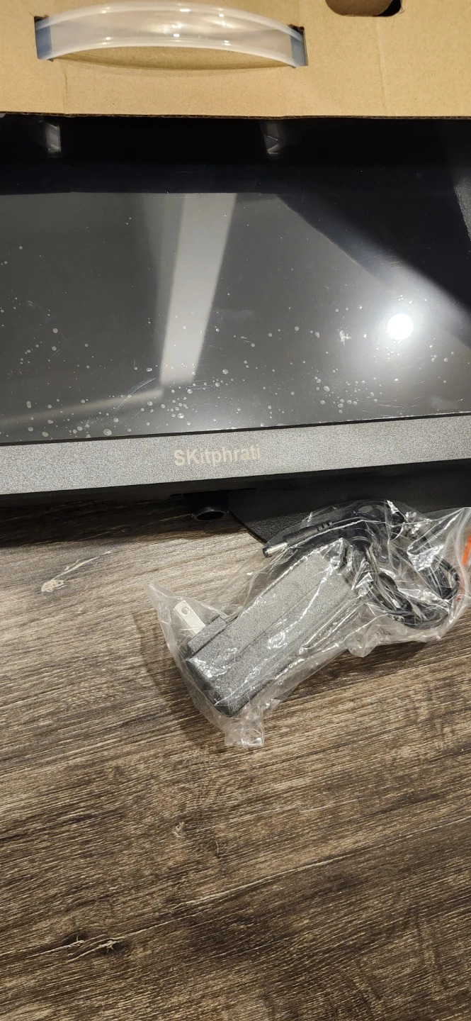 SKitphratI 15.6" Monitor - New in Box - photo 2