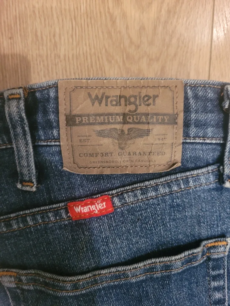Wrangler Jeans, Size 34x32 and 34x30 image indicator(2)