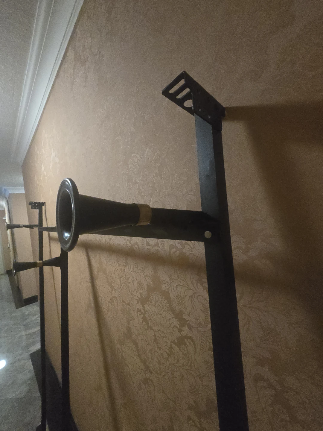 Black Metal Bed Frame king size - photo 3