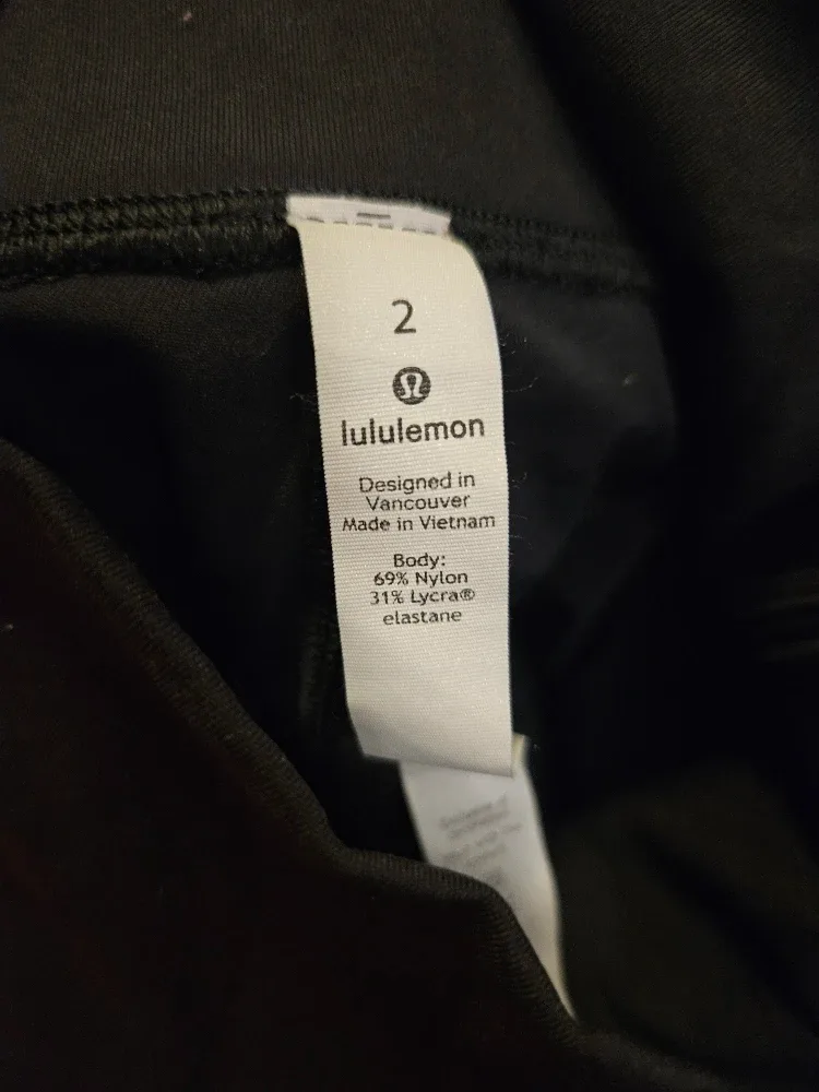 Lululemon Bundle image indicator(2)