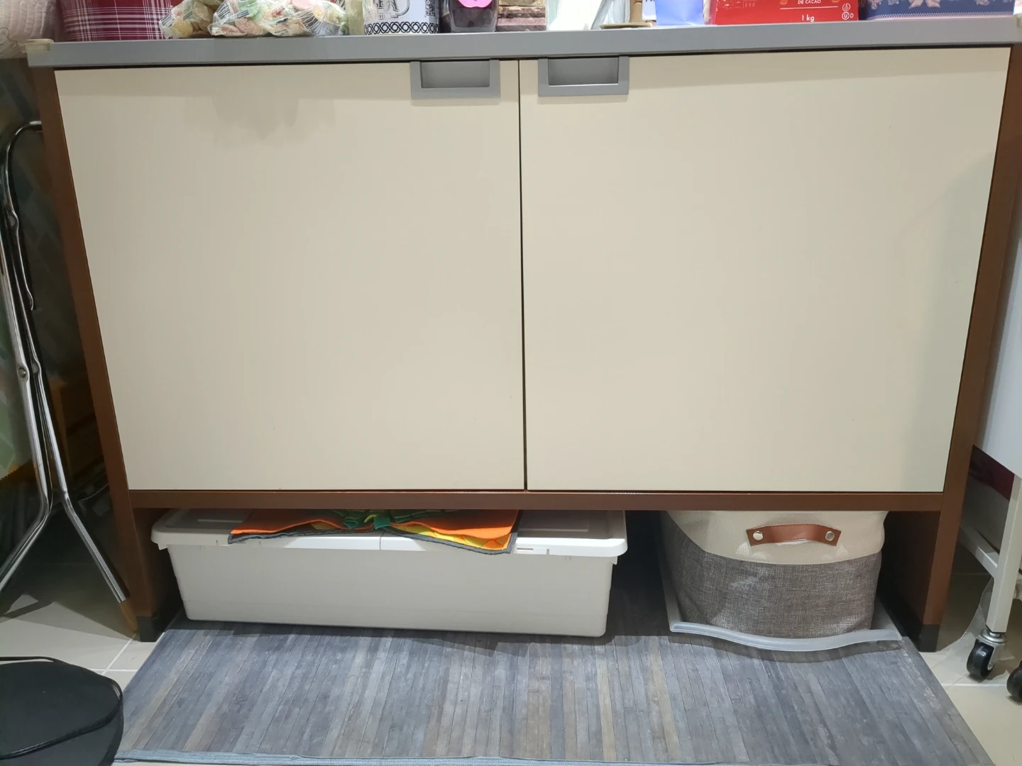 Credenza/cabinet