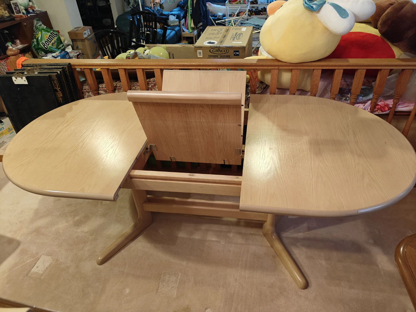 Extendable Oval Dining Table