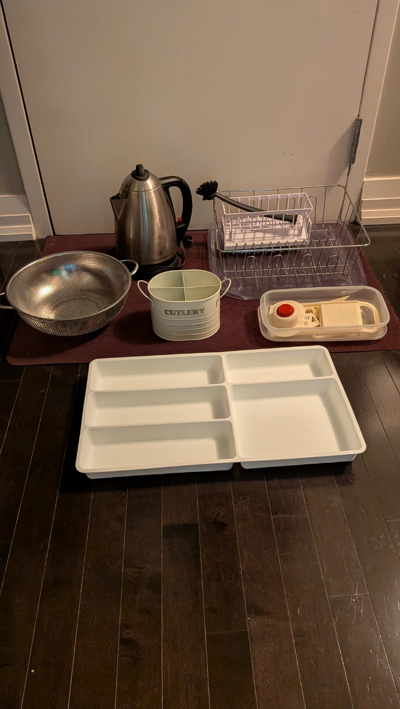 Kitchen Essentials incl Russell Hobbs Kettle, IKEA Bamboo Tray
