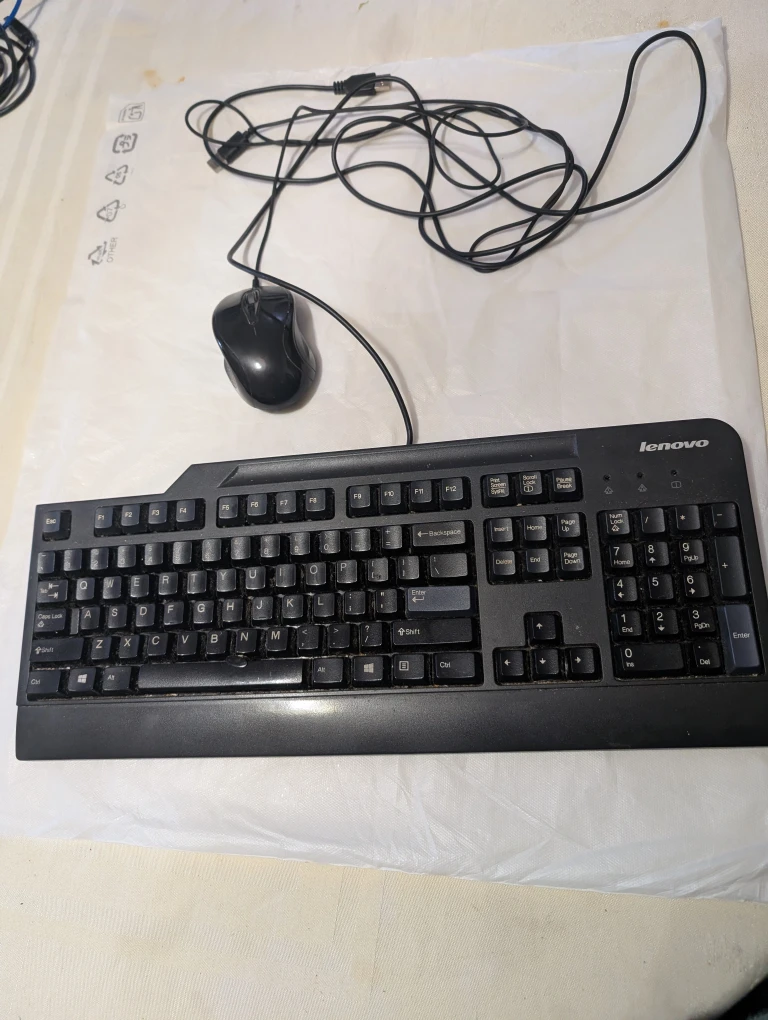 Computer keyboard .Lenovo Keyboard and Mouse Set