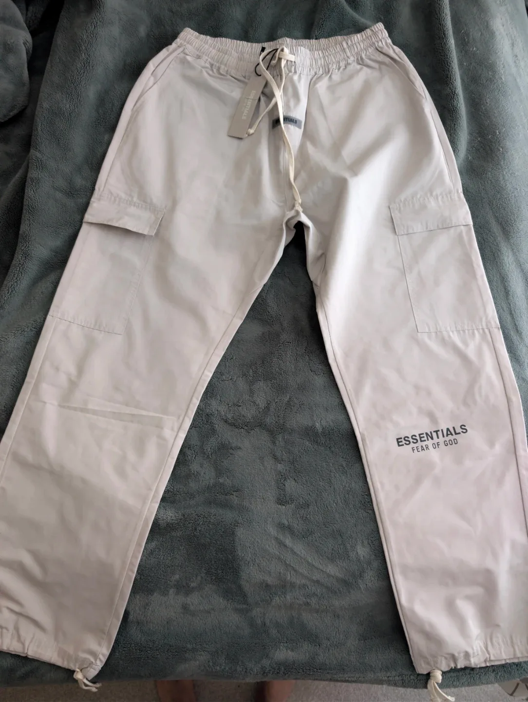 Cargo pants (XL) Essential