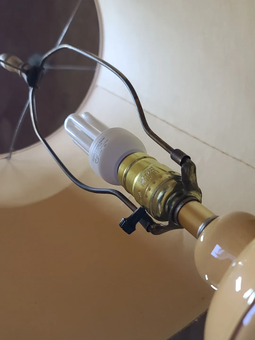 Vintage Floral Ceramic Table Lamp image indicator(3)