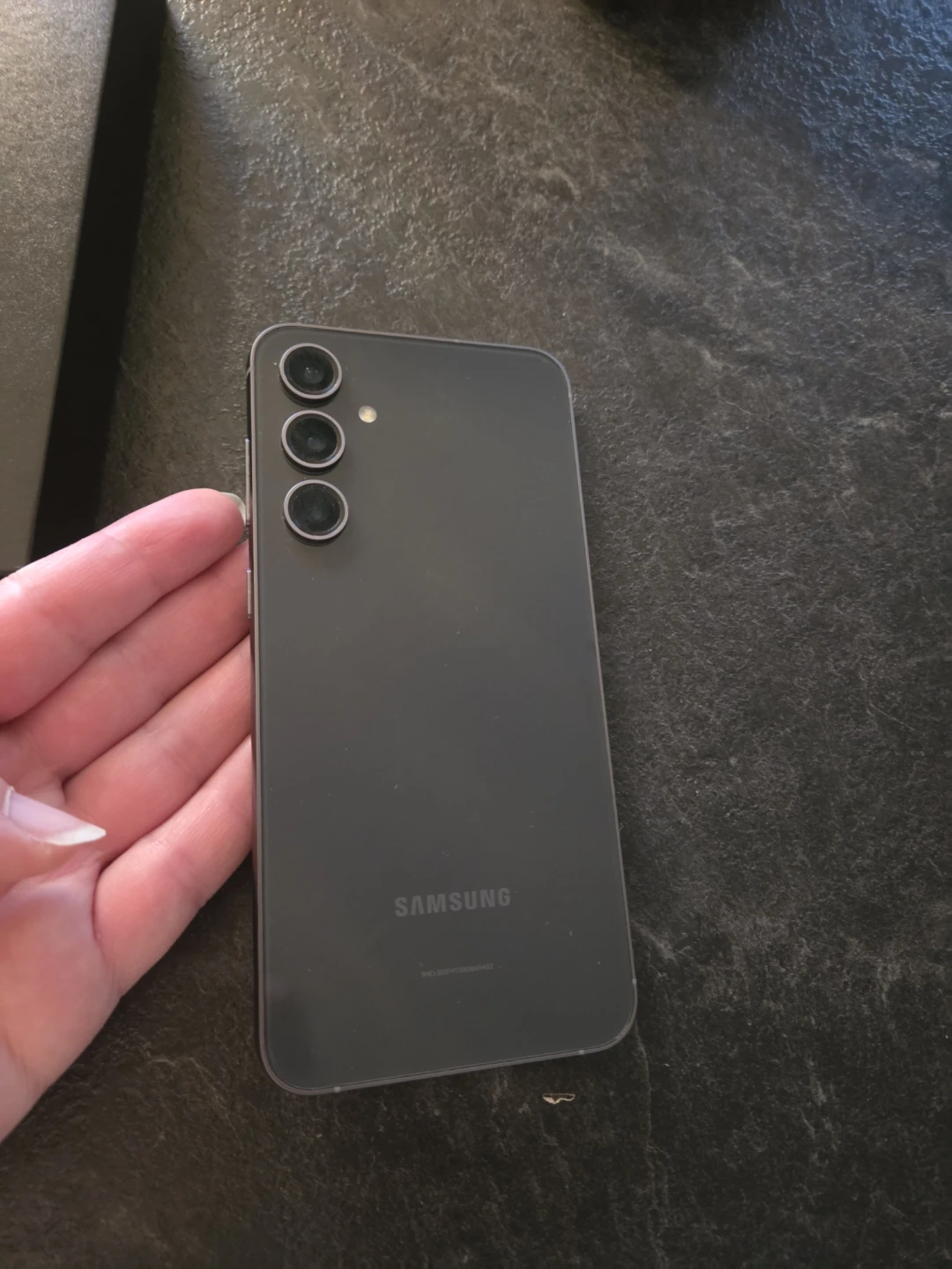 Samsung Galaxy S23 FE - Like New! - photo 2