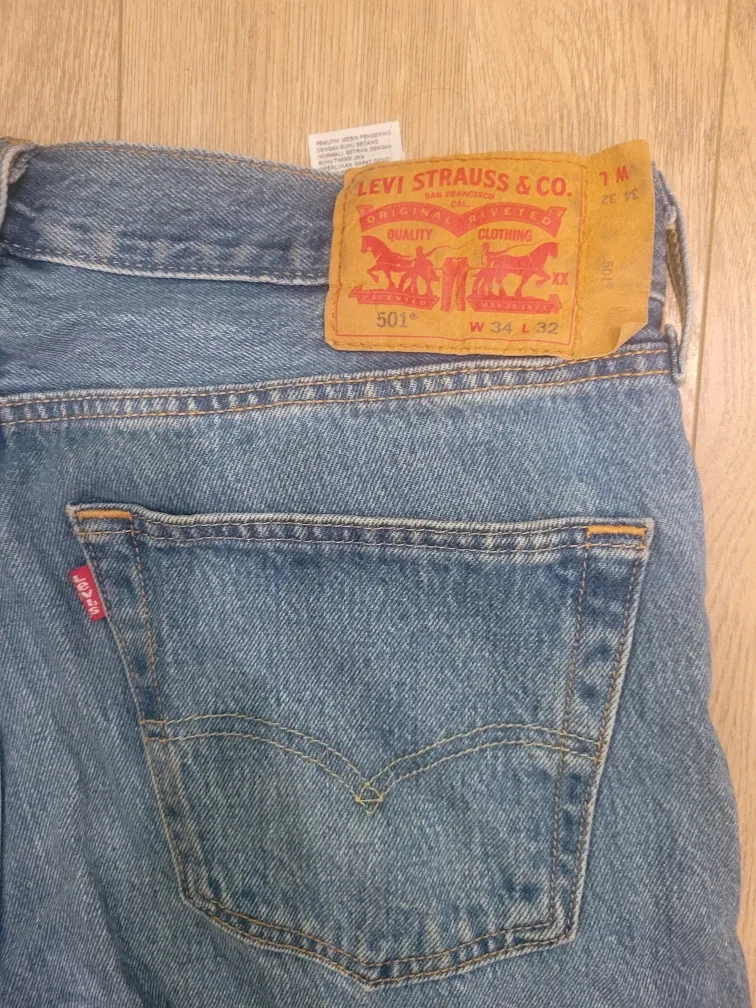Levi's 501 Jeans - W34 L32 image indicator(2)