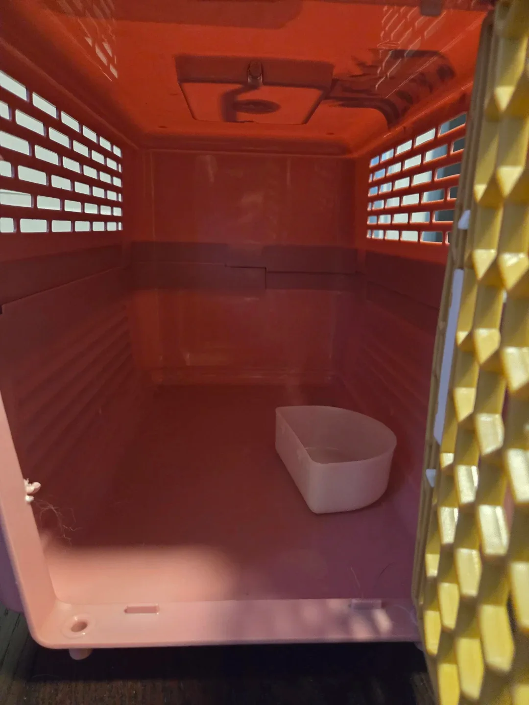 Airline approval pet carrier image indicator(2)