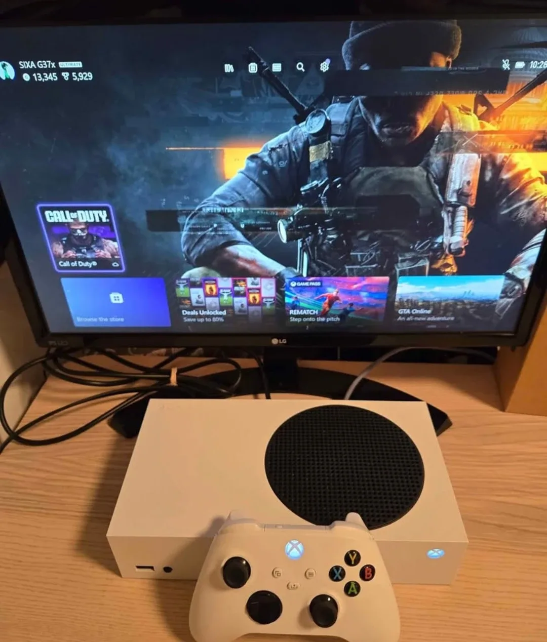 Xbox Series S. Like new with everything. Cables, control