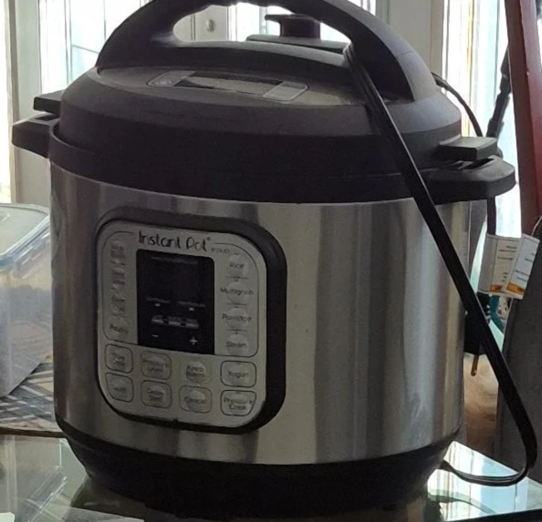 Instant Pot Duo Electric Pressure Cooker