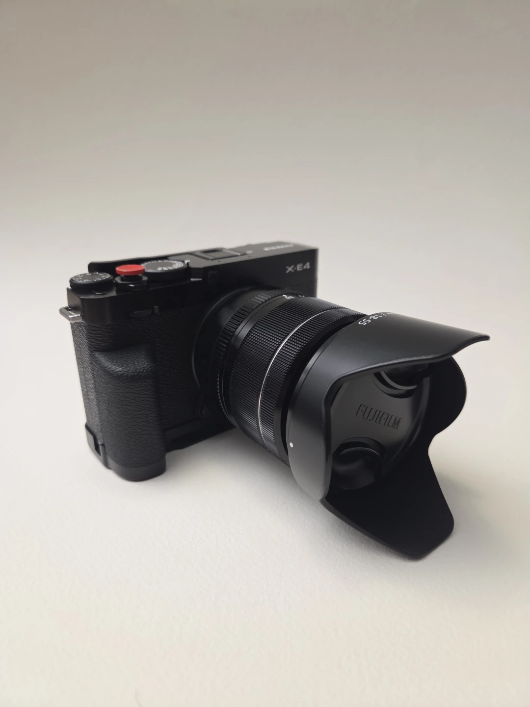 Fujifilm X-E4 Digital Camera, with 18-55 lens, sd card and grips