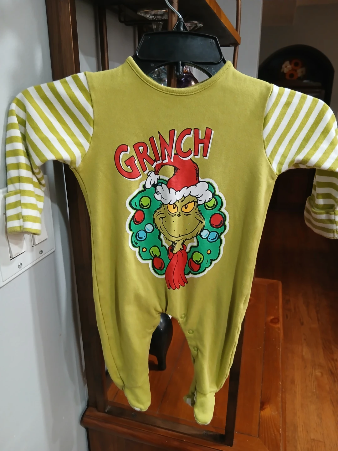 Grinch 6-9 Months Baby Onesie - photo 2
