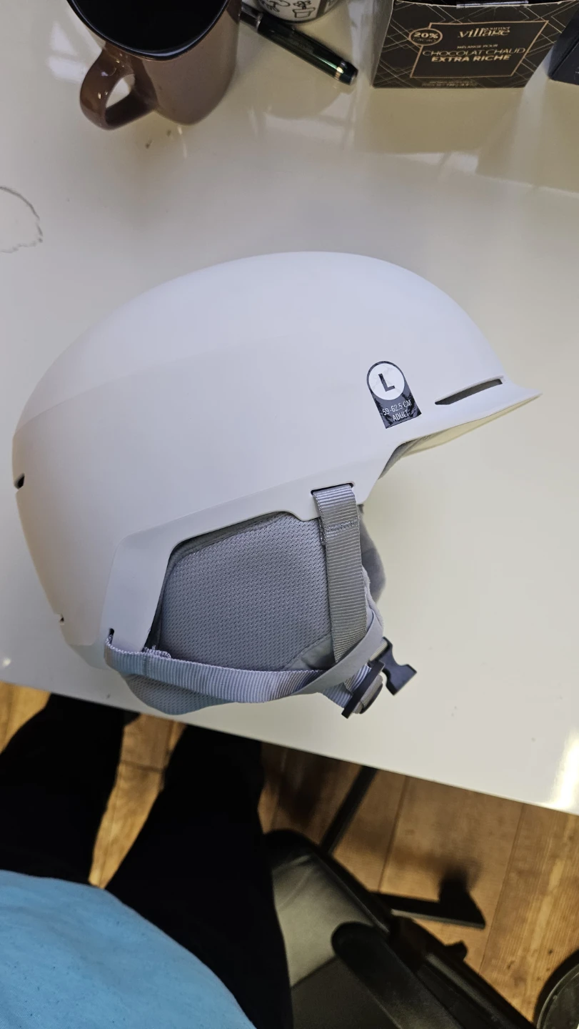 Snowboard/Ski Helmet - Size L