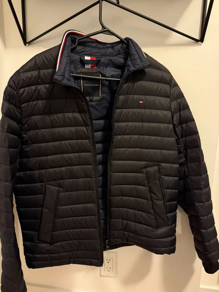 Tommy Hilfiger Navy Blue Puffer Jacket, Size M #cleanout