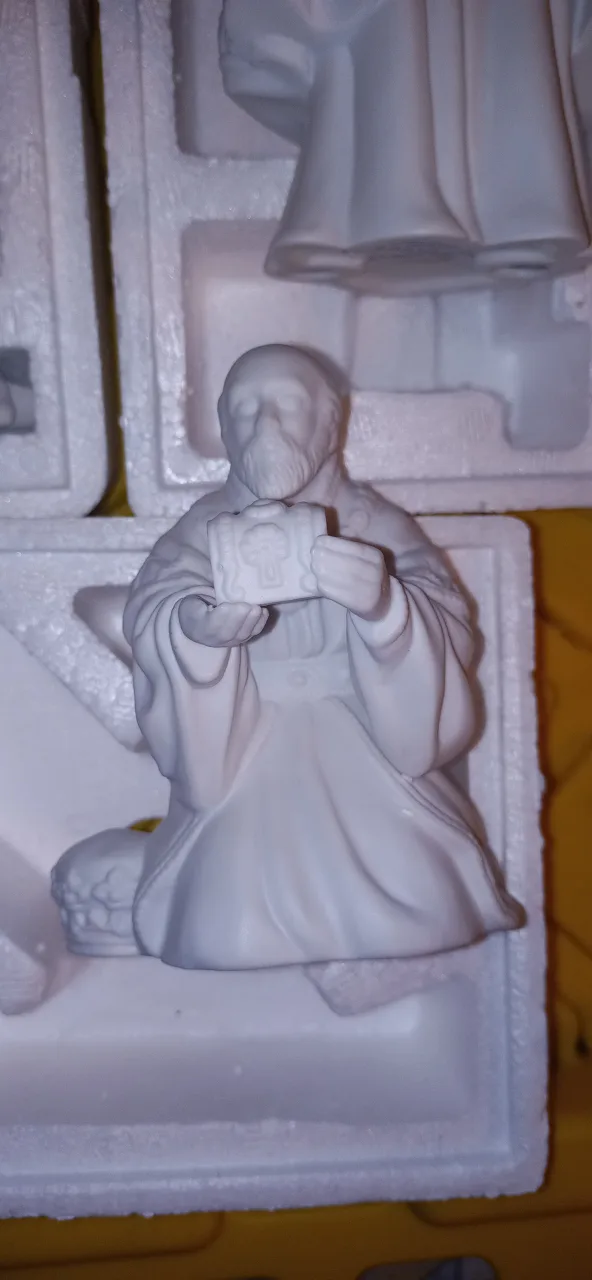 Vintage Avon Nativity Set of 6 image indicator(4)