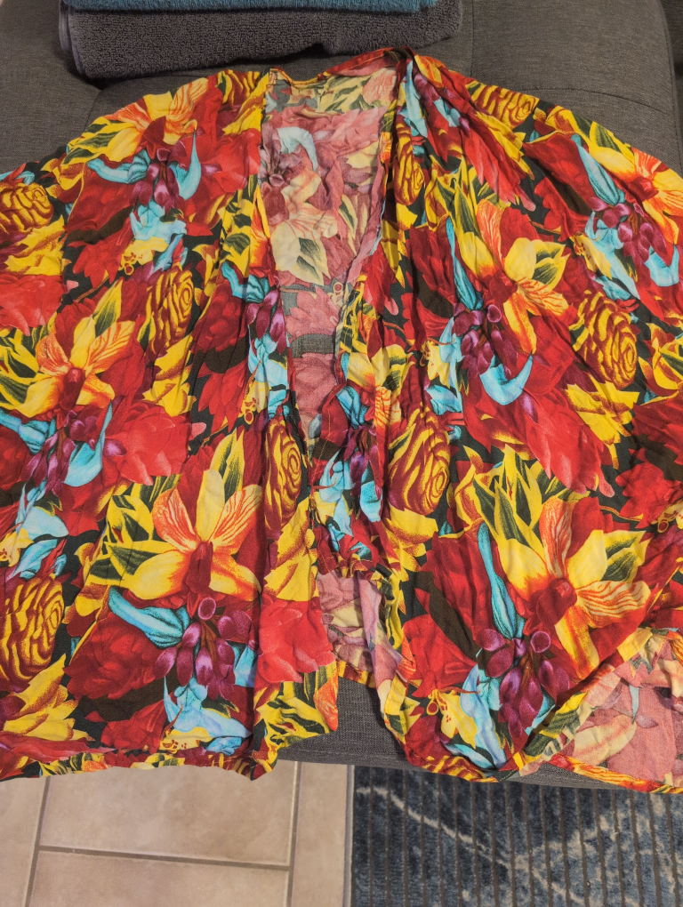 Mixed Clothing Lot - photo 4