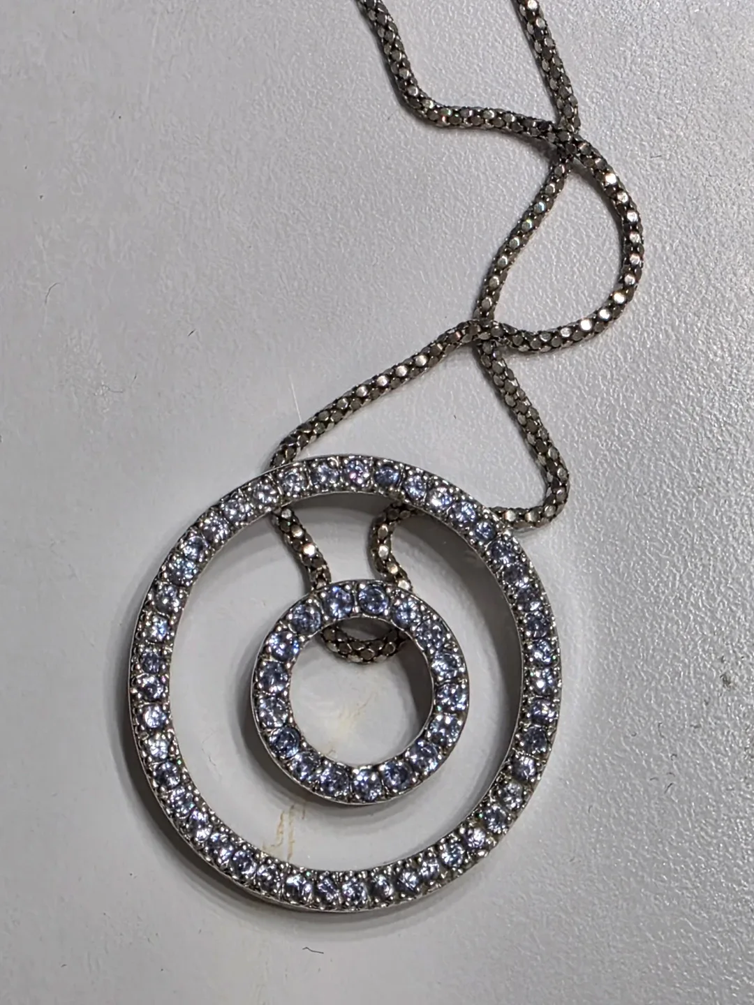 Silver Tone Circle Pendant Necklace image indicator(3)
