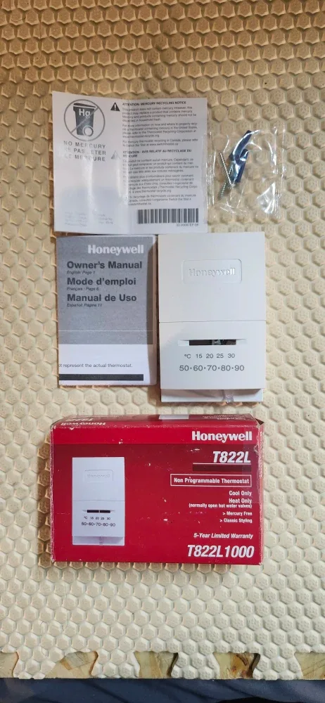 Honeywell T822L 1000 Non-Programmable Thermostat - New in Box