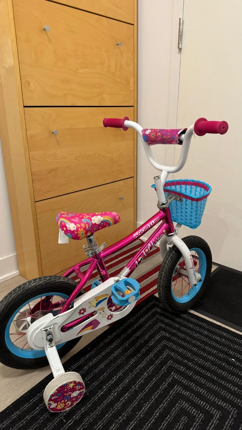 Little Tikes Slide & Kiddieland 10" Bike