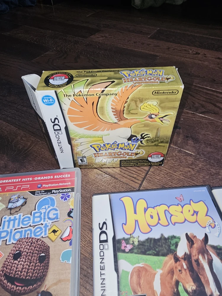 Pokemon HeartGold and Platinum Version Nintendo DS Game - photo 3