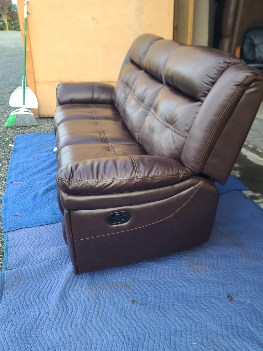 Brown Leather Reclining Sofa- Very Comfortable - photo 4