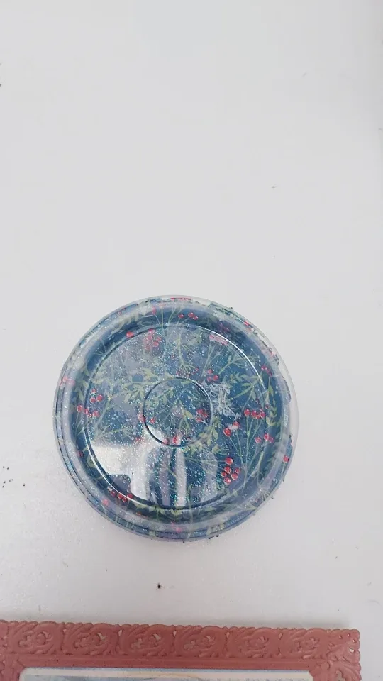 Floral Patterned Round Tray cleanout#
