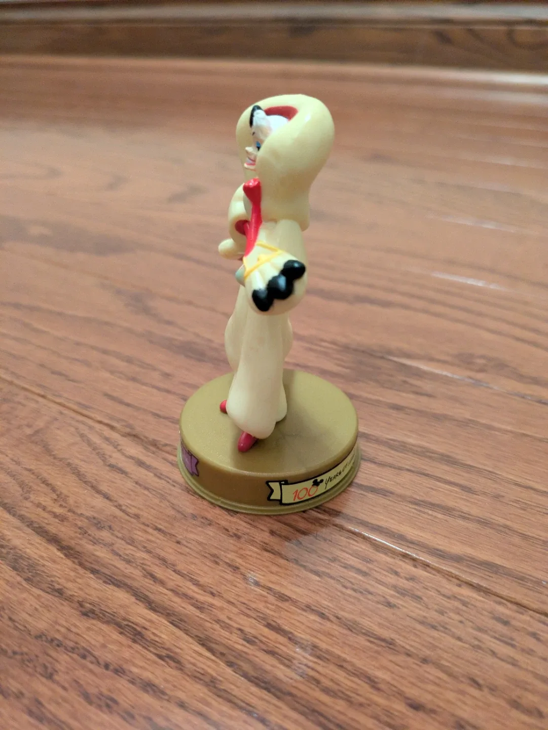 Disney Cruella De Vil 100 Years Figurine #cleanout image indicator(2)