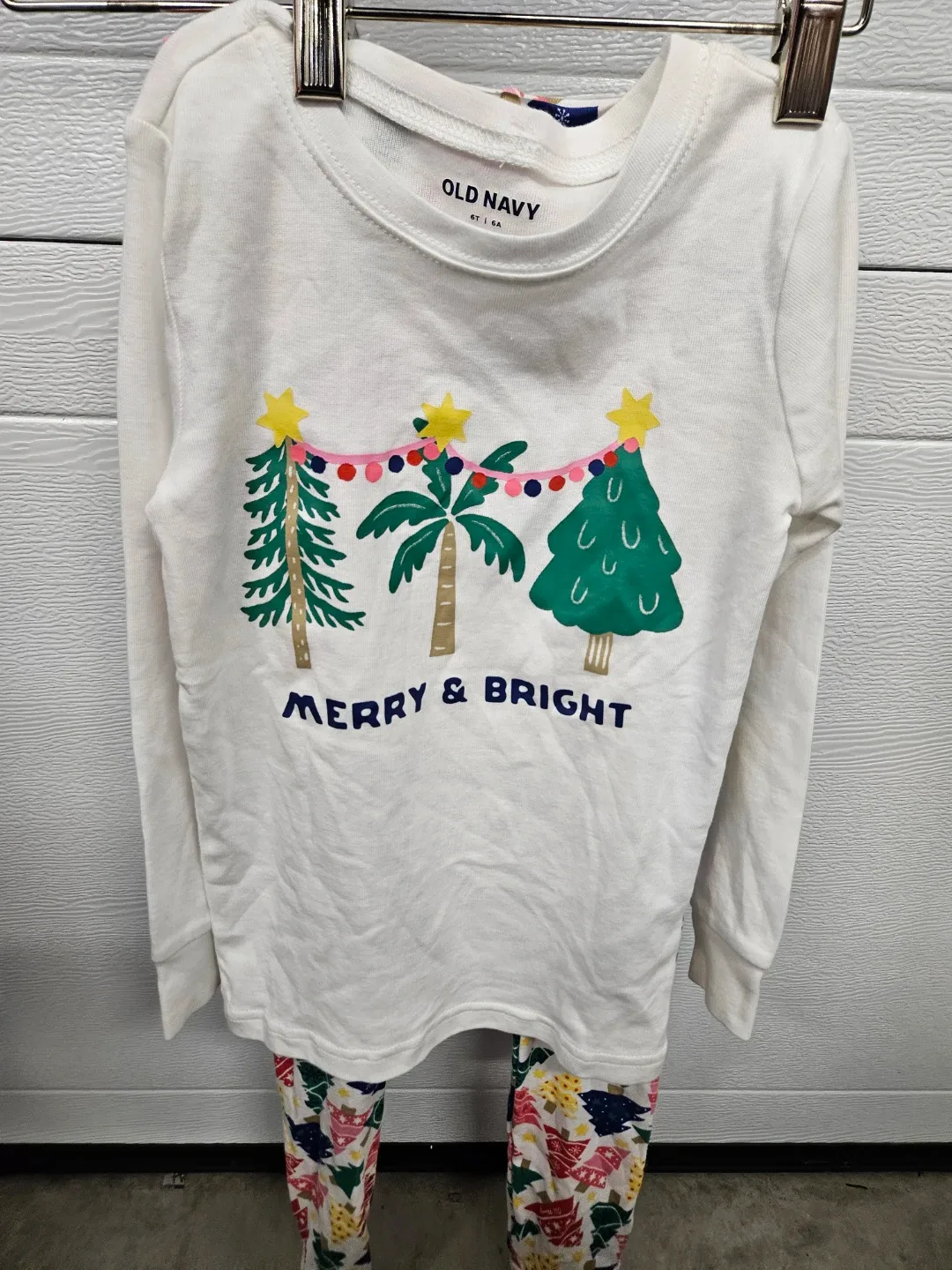 Palm tree holiday? Old Navy 6T Christmas Pajama Set