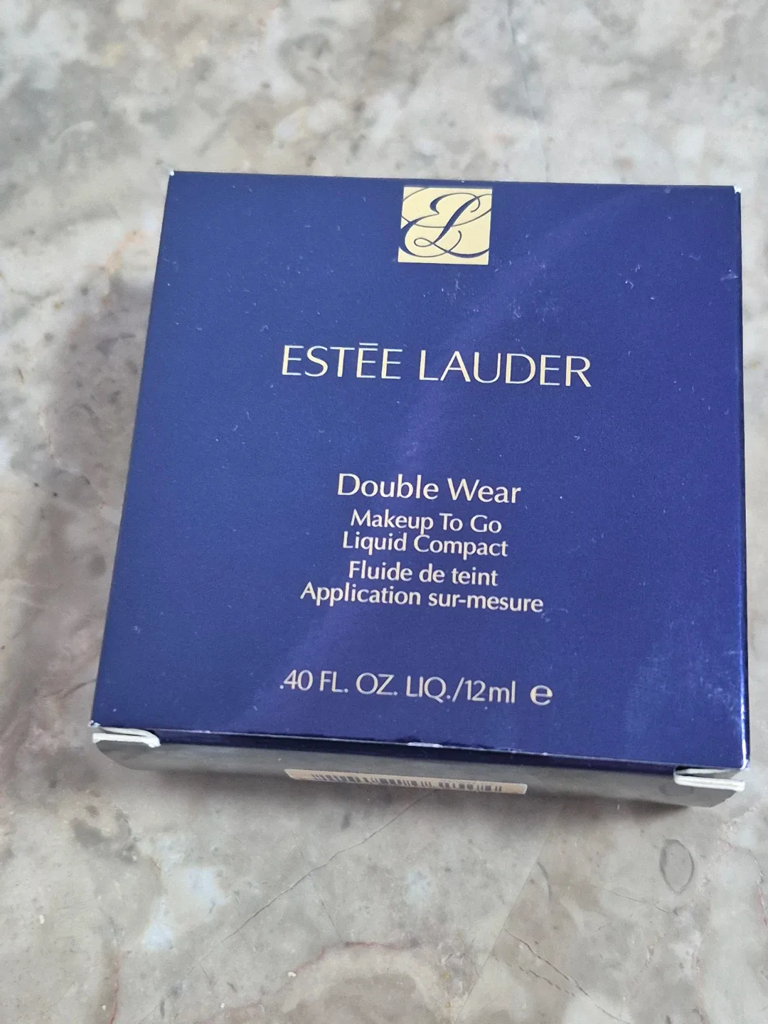 MAC Mascara, Estee Lauder Compact, Clinique Powder image indicator(5)