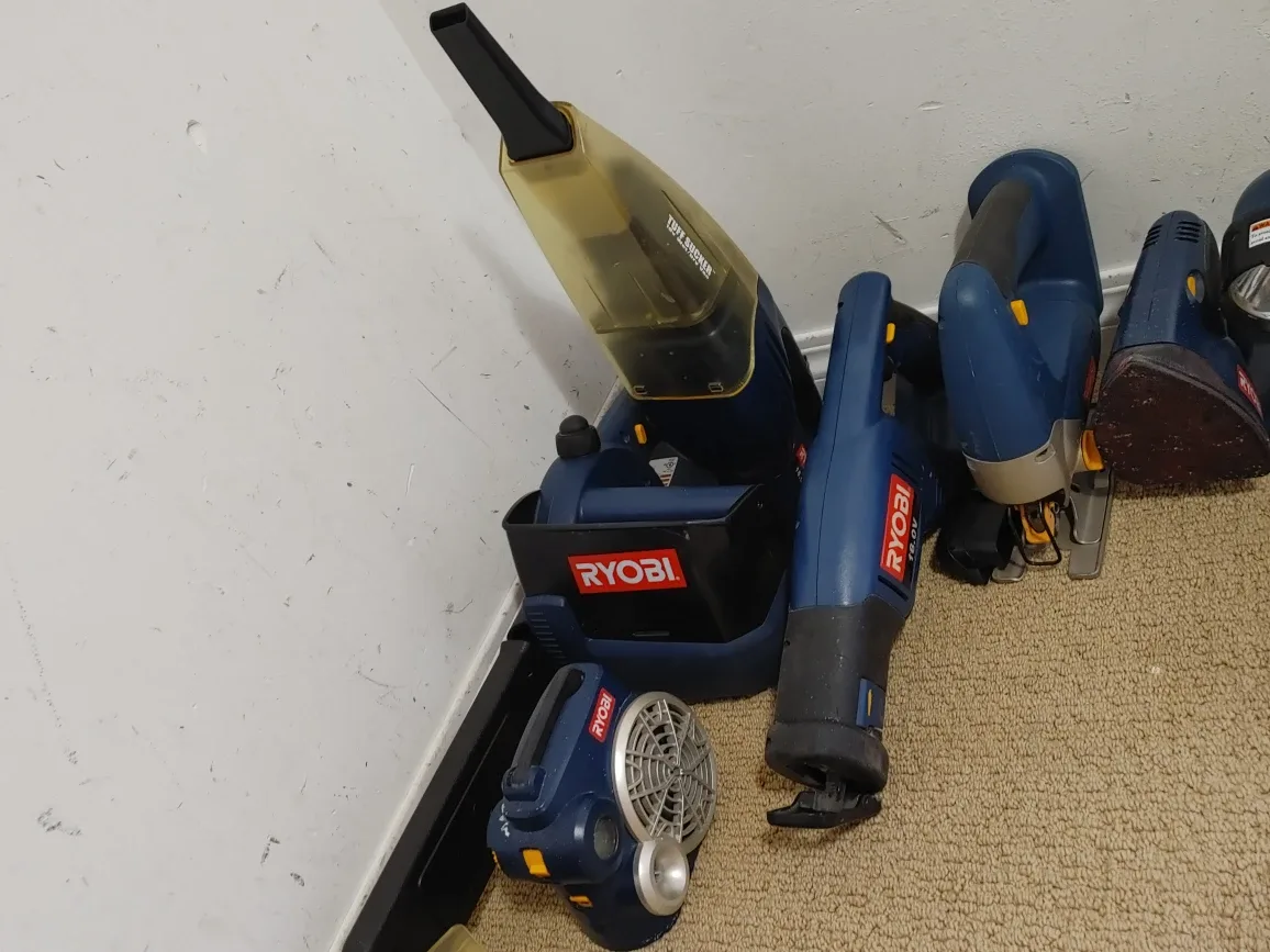 Mixed power tools image indicator(4)