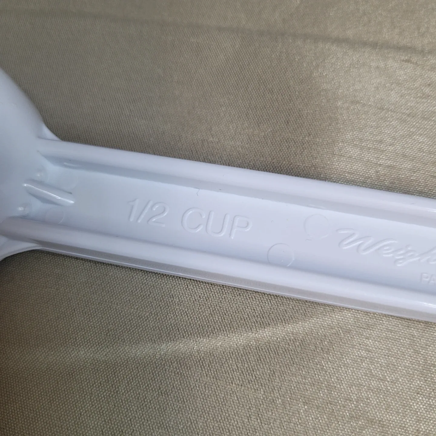 Weight Watchers 1 Cup and 1/2 Cup Spoons image indicator(5)