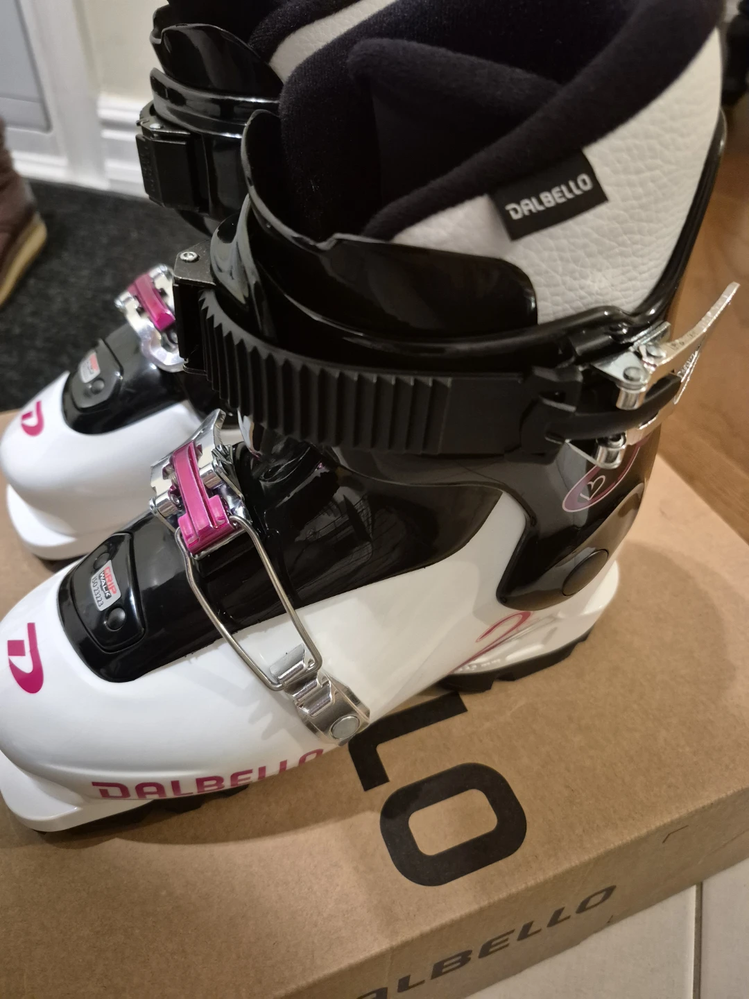 BRAND NEW - Dalbello CX Ski Boots - White & Black - photo 2