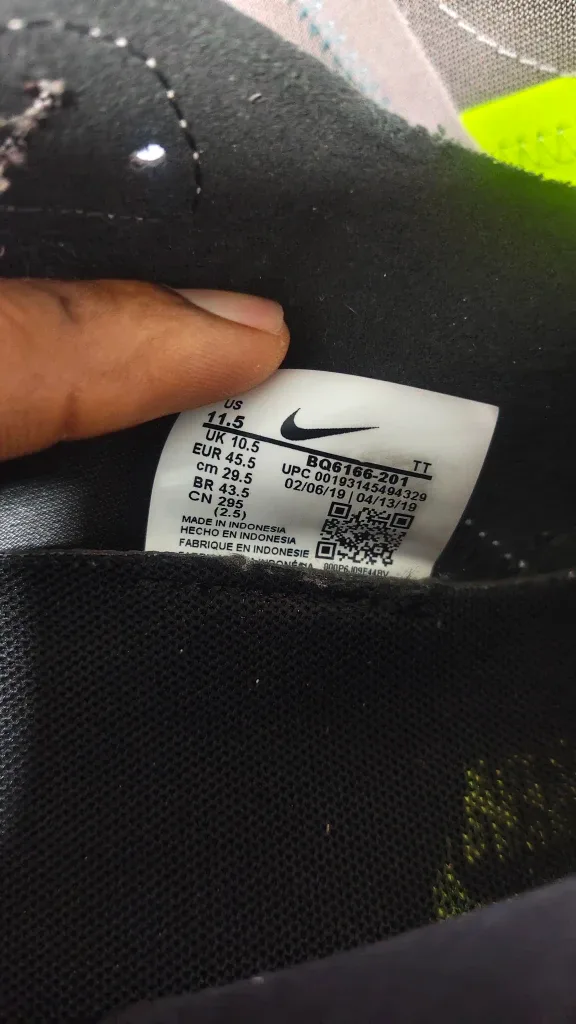 Nike React Element 55 image indicator(5)