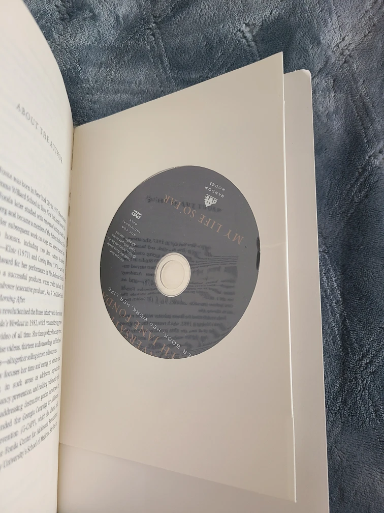 My Life So Far by Jane Fonda #Cleanout ♻️ - photo 2