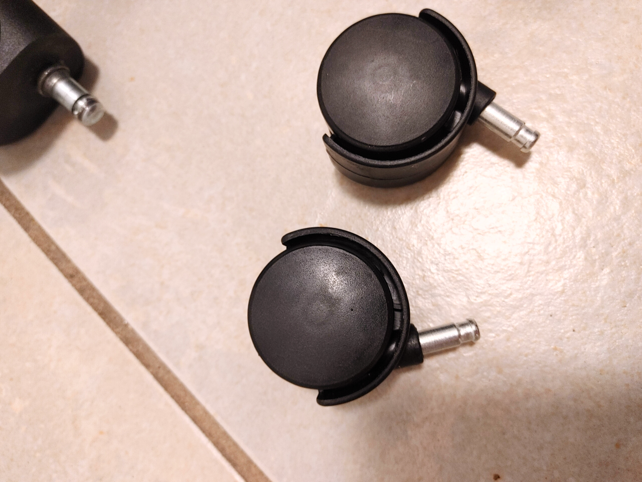 Set of 4 Black  Caster Wheels - photo 2