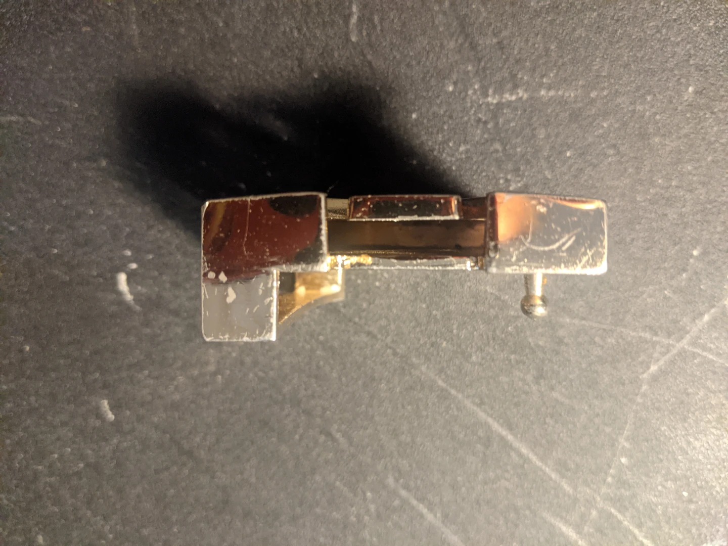 Louis Vuitton LV Logo Buckle Gold - photo 3